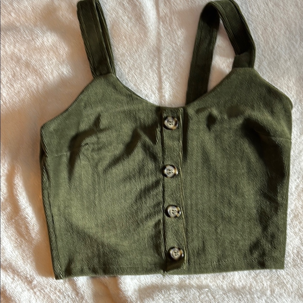 ☘️Green Fitted Crop Tank Top